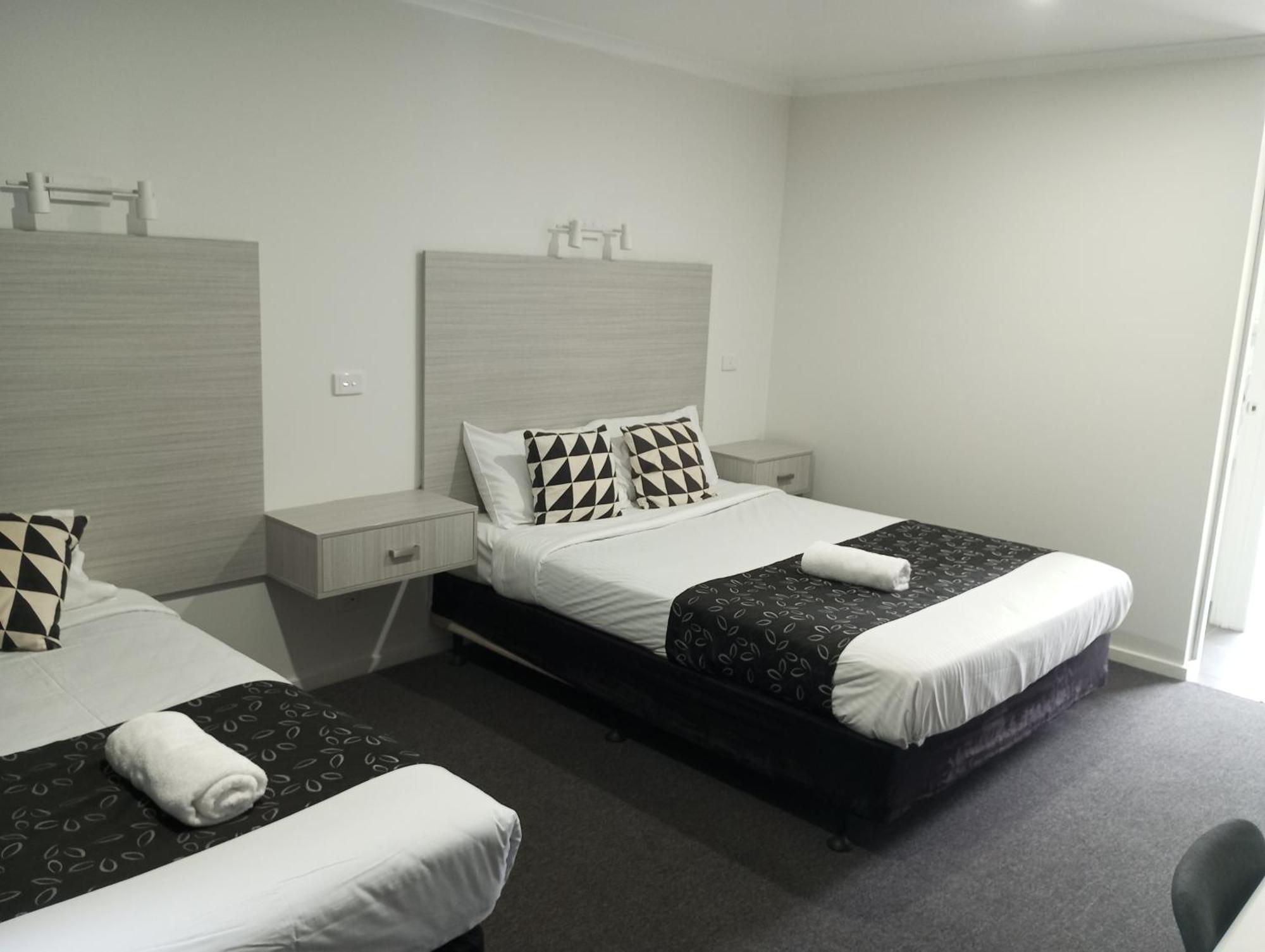Big Valley Lakeside Paradise Motor Inn Shepparton Exterior foto